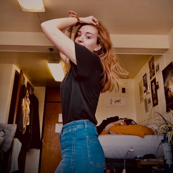 Meet your Posher, Rue - Picture 1 of 1